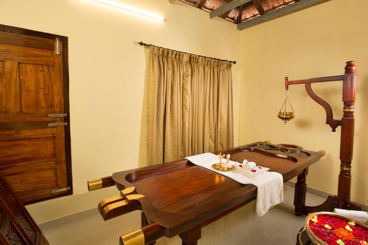 Spices Lap, Hotel